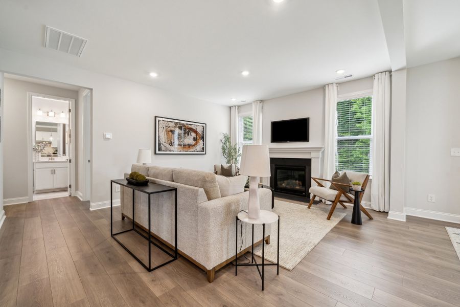 Representative furnished interior of a home built from the Elizabeth by Taylor Morrison in River Falls, Tega Cay (Image 14).