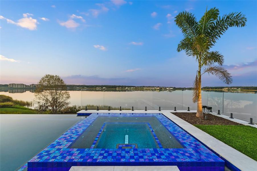 Exterior details and patio area of a home in , Montverde (Image 36).