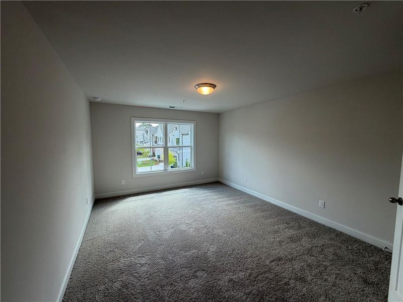 Spacious, unfurnished interior of a new home in , Marietta (Image 11).