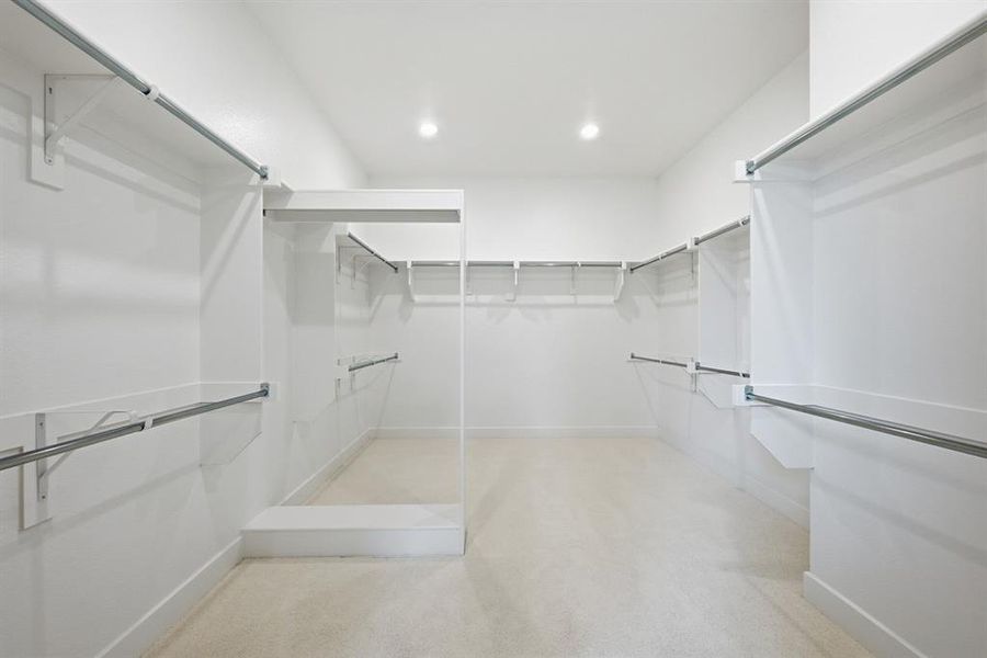 Spacious, unfurnished interior of a new home in Sandbrock Ranch, Krugerville (Image 32).