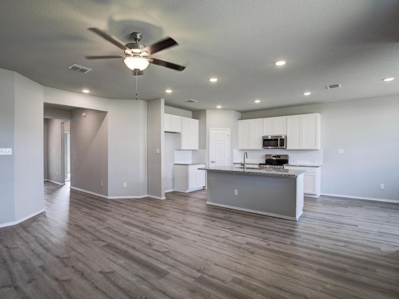 Representative unfurnished interior of a home built from the The Asheville E by Davidson Homes LLC in Hannah Heights, Seguin (Image 15). Representative unfurnished interior of a home built from the The Asheville E by Davidson Homes LLC in Hannah Heights, Seguin (Image 15).