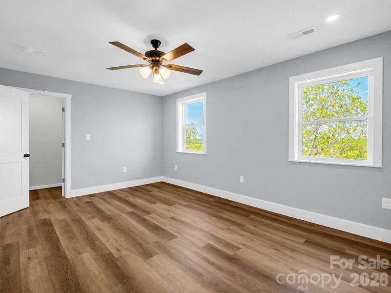 Spacious, unfurnished interior of a new home in , Rutherfordton (Image 12).