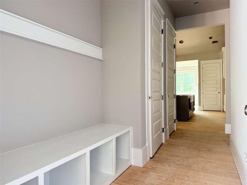 Spacious, unfurnished interior of a new home in , Jefferson (Image 11).