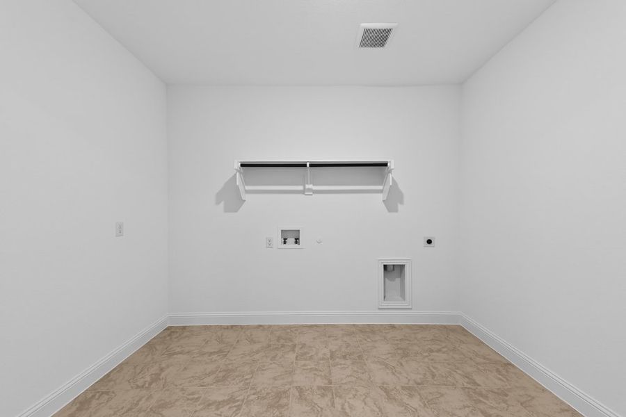 Spacious, unfurnished interior of a new home in South Oak, Lakewood Village (Image 29).