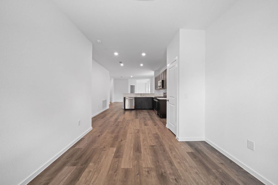 Dining Area Dining Area