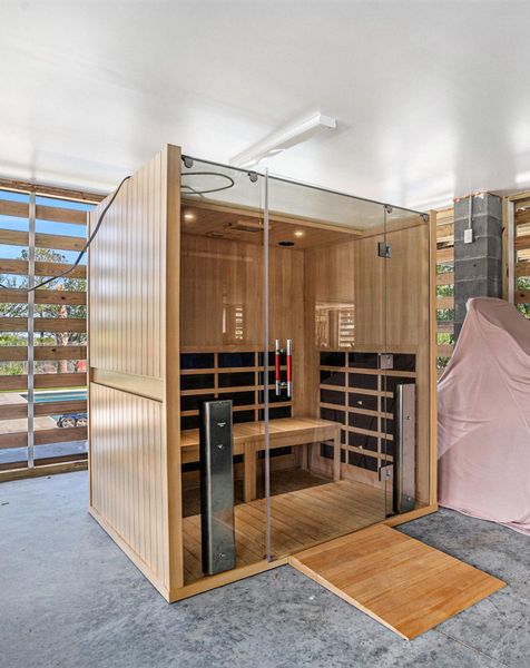 Community amenities in , Mount Pleasant (Image 40).