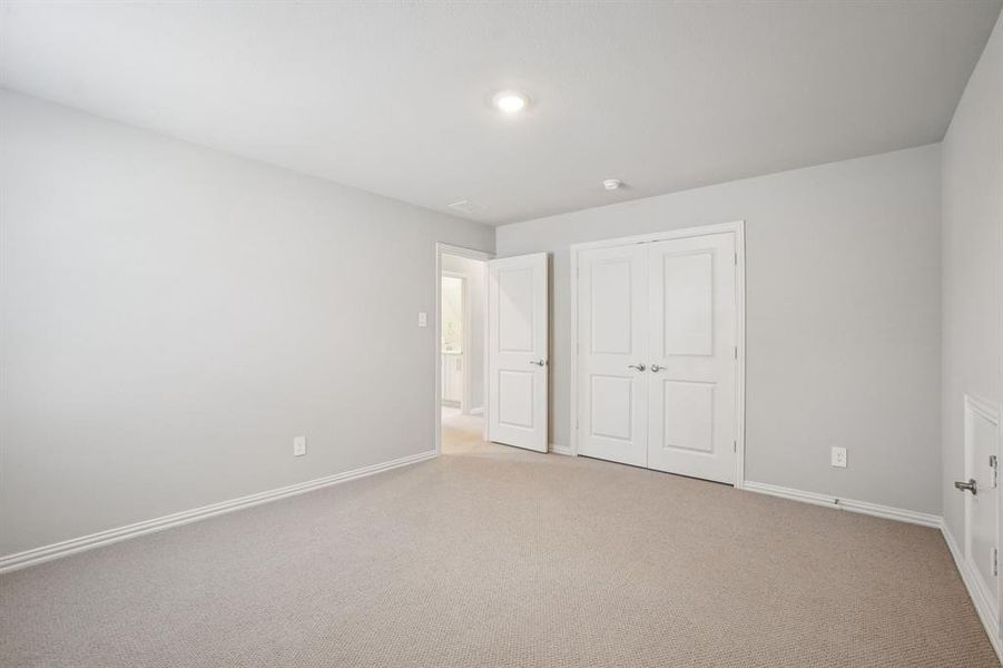 Photo is not of the actual home, but is an inspirational photo of builder’s model home and may depict options, furnishings, and/or decorator features that are not included. Photo is not of the actual home, but is an inspirational photo of builder’s model home and may depict options, furnishings, and/or decorator features that are not included.