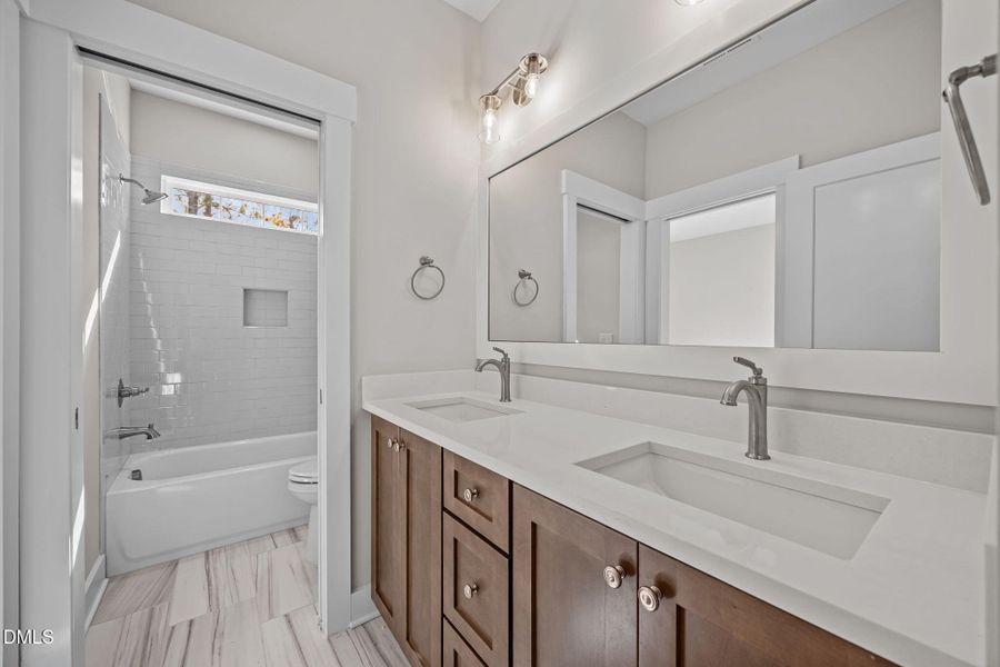 48-web-or-mls-2N6A4599