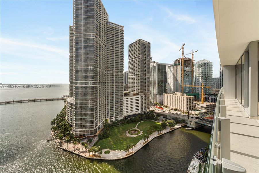 Condo located in Miami, FL showcasing its design and architecture (Image 2). Condo located in Miami, FL showcasing its design and architecture (Image 2).