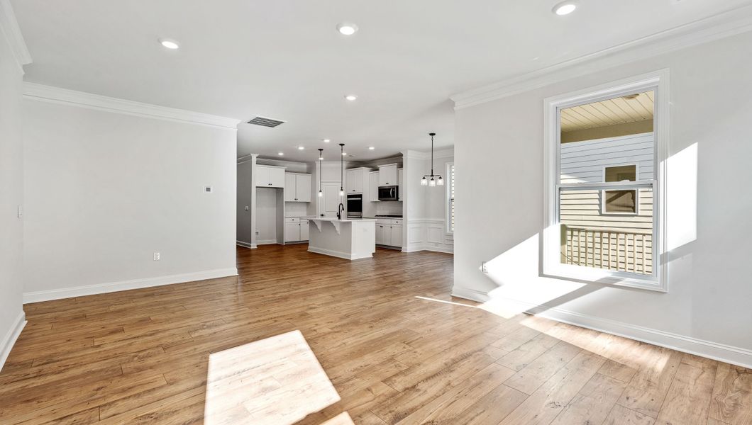 Spacious, unfurnished interior of a new home in Seven Oaks, Greenwood (Image 18).