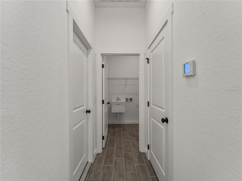 Spacious, unfurnished interior of a new home in , North Port (Image 16).