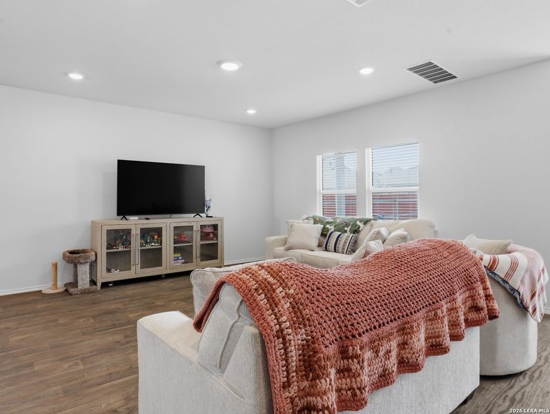 Furnished interior view inside a new home in Watermill, Uhland (Image 30).