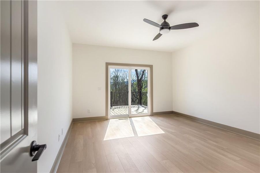 Spacious, unfurnished interior of a new home in , Ellijay (Image 18).