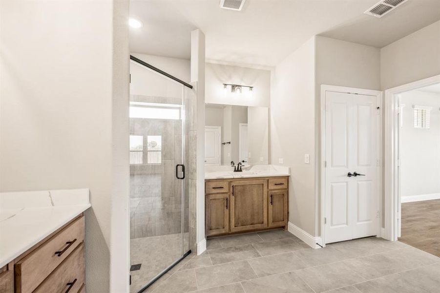 Furnished interior view inside a new home in Devonshire Classic 60-65, Forney (Image 12). Furnished interior view inside a new home in Devonshire Classic 60-65, Forney (Image 12).