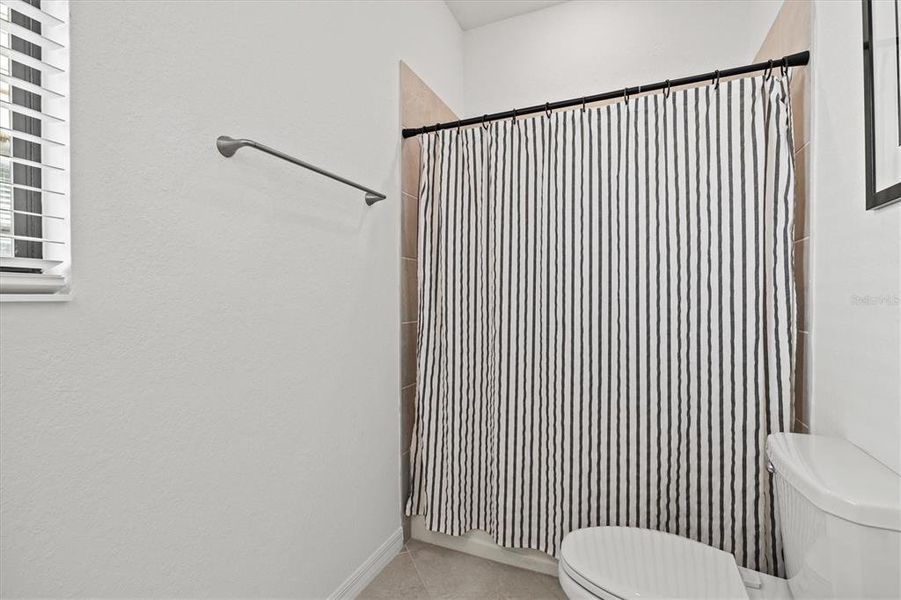 Image 83 of a home in .