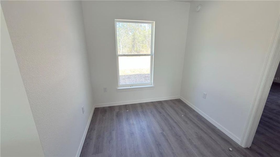 Spacious, unfurnished interior of a new home in , Dunnellon (Image 16).