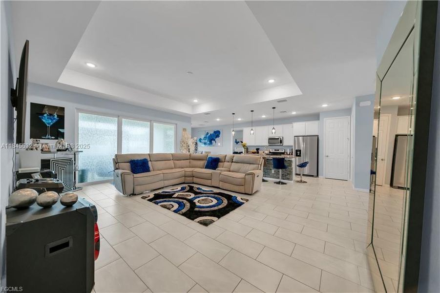 Furnished interior view inside a new home in , Cape Coral (Image 33). Furnished interior view inside a new home in , Cape Coral (Image 33).