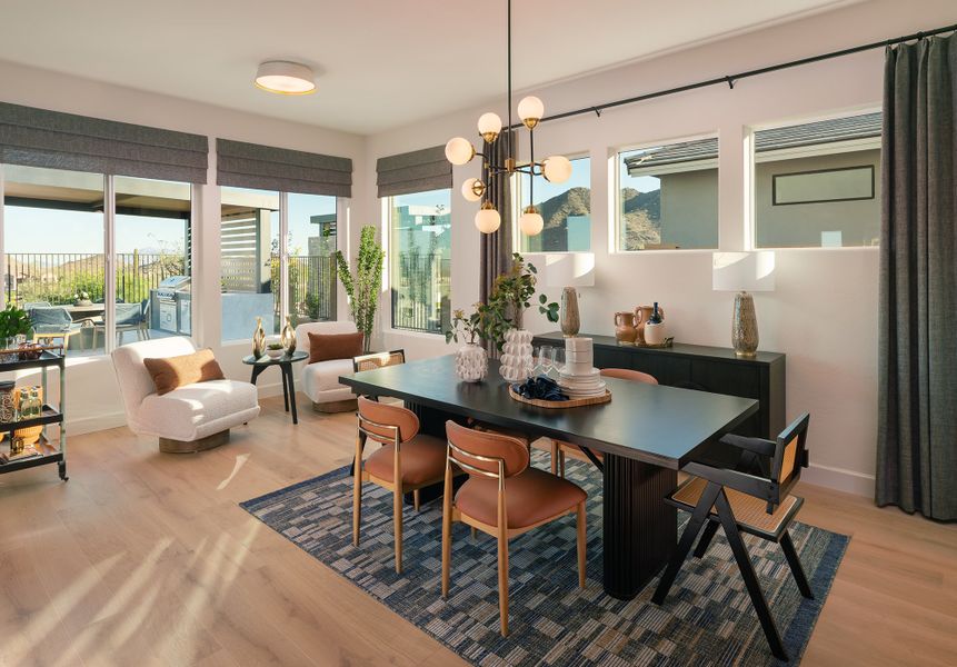 The Montura - Dining