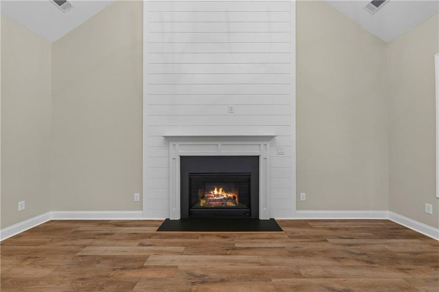 Spacious, unfurnished interior of a new home in , Nicholson (Image 39).
