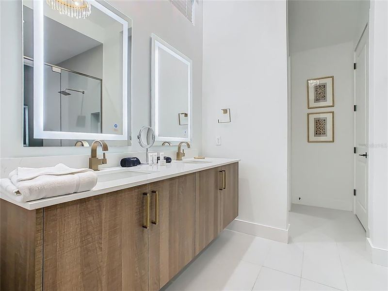 Furnished interior view inside a new home in , Reunion (Image 36). Furnished interior view inside a new home in , Reunion (Image 36).