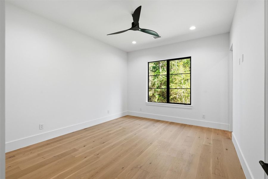 Spacious, unfurnished interior of a new home in , Montgomery (Image 24).