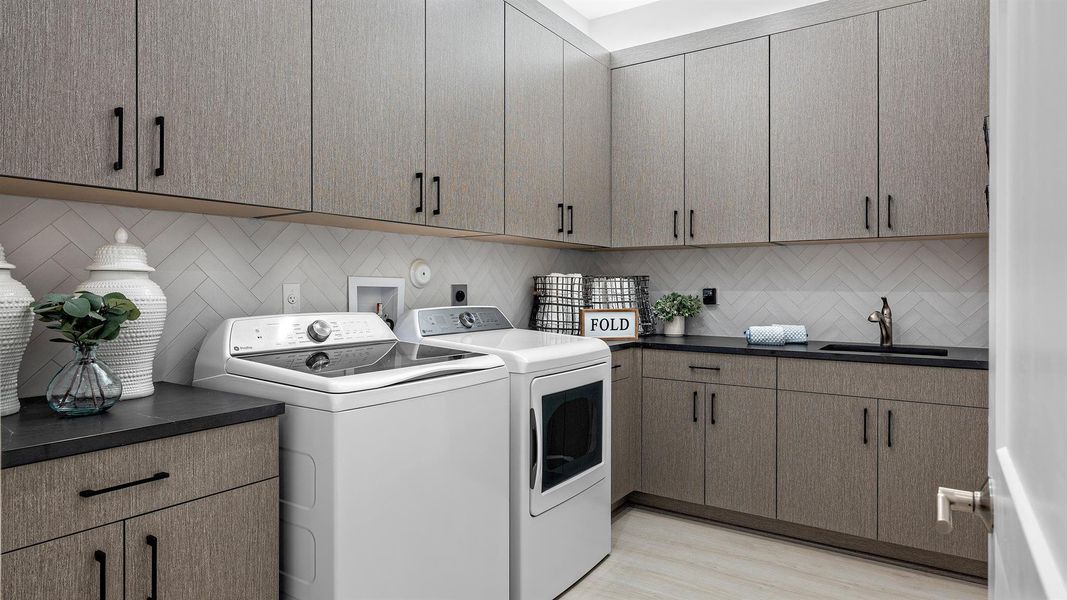 Furnished interior view inside a new home in Astor Creek Golf & Country Club, Port St. Lucie (Image 5).