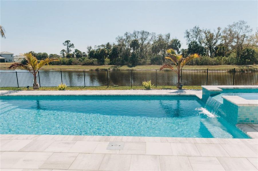 Community amenities in , Nokomis (Image 41).