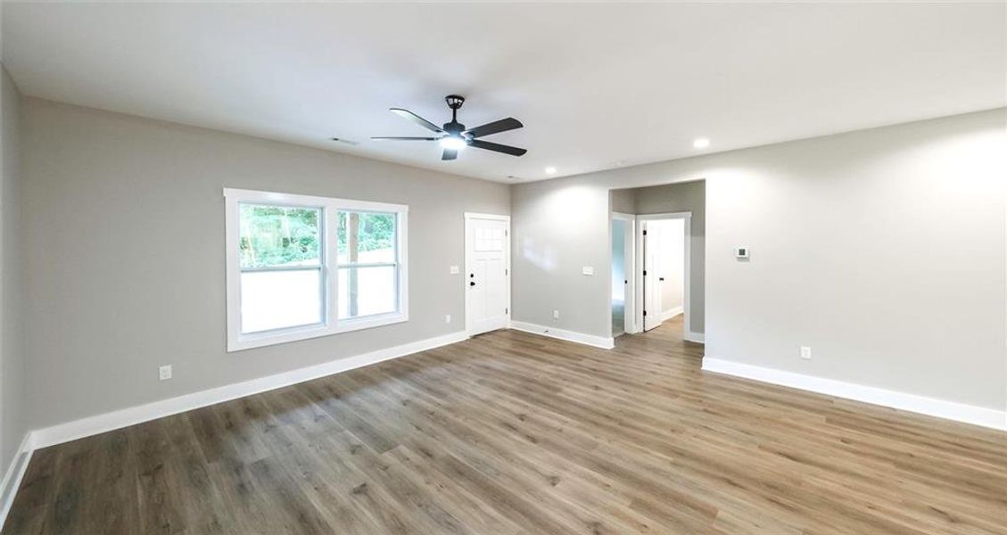 Spacious, unfurnished interior of a new home in , Bremen (Image 21).