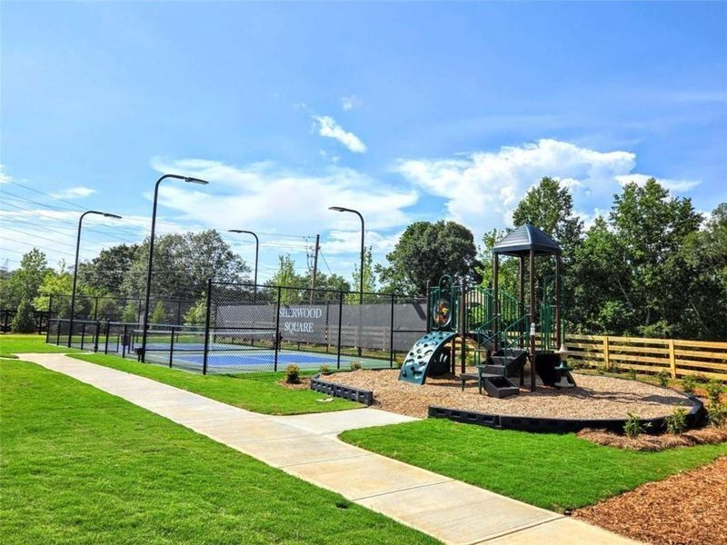 Community amenities in Sherwood Square, Flowery Branch (Image 15).