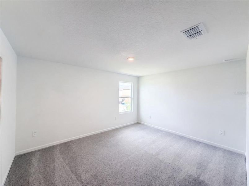 Spacious, unfurnished interior of a new home in Ranches at Lake Mcleod, Eagle Lake (Image 14).