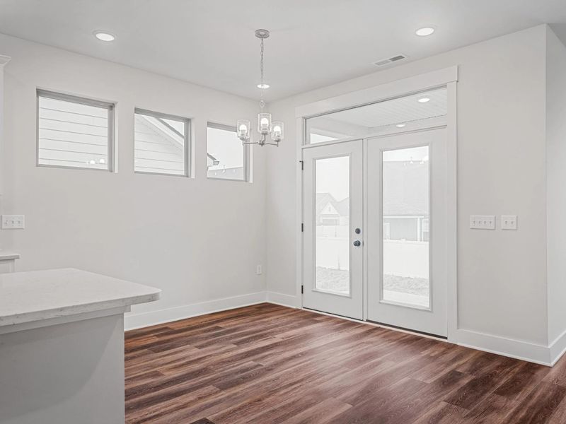 Spacious, unfurnished interior of a new home in Calista Farms, White House (Image 18).