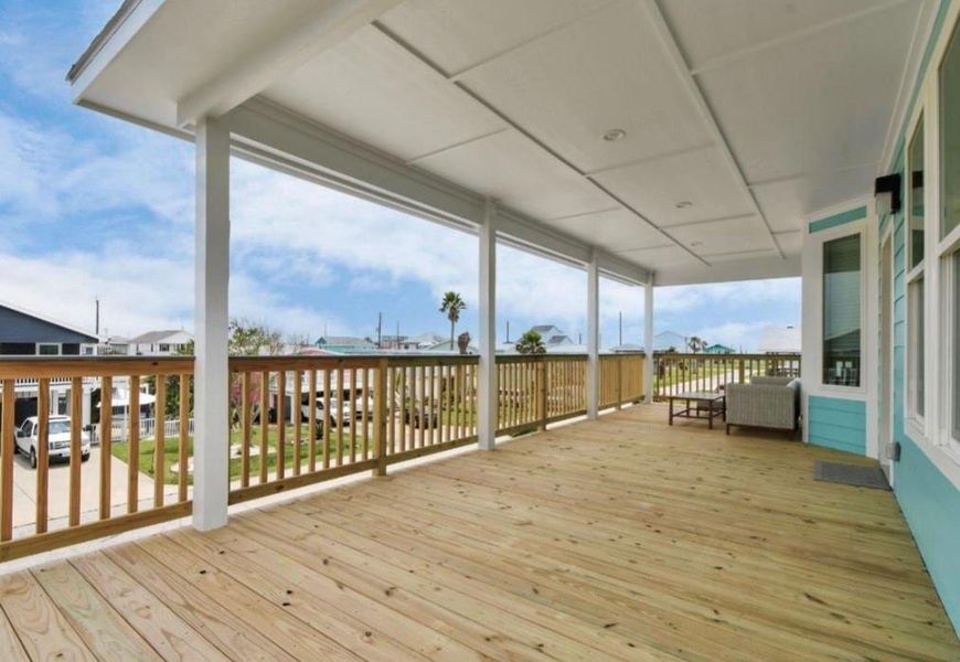 Exterior details and patio area of a home in , Galveston (Image 29).