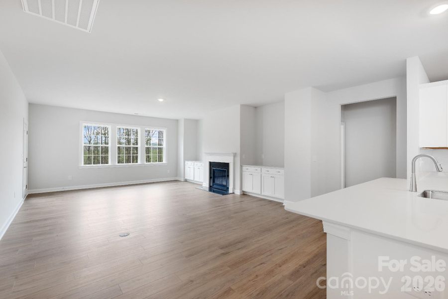 Spacious, unfurnished interior of a new home in Roselyn, Lancaster (Image 19). Spacious, unfurnished interior of a new home in Roselyn, Lancaster (Image 19).