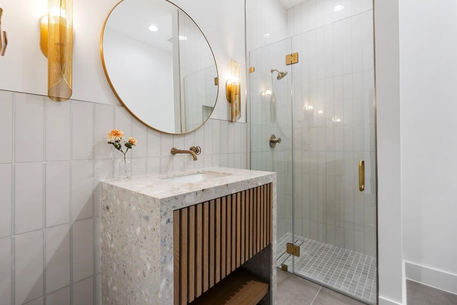 Downstair Full Bath.