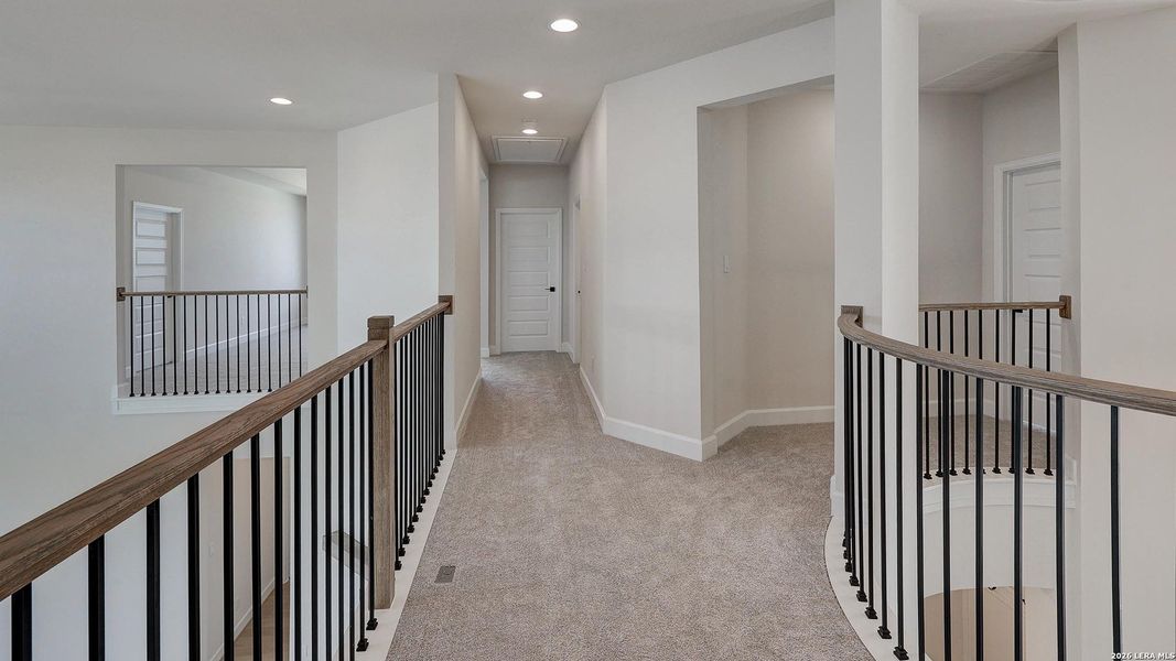 Spacious, unfurnished interior of a new home in Haby Hill, San Antonio (Image 21). Spacious, unfurnished interior of a new home in Haby Hill, San Antonio (Image 21).