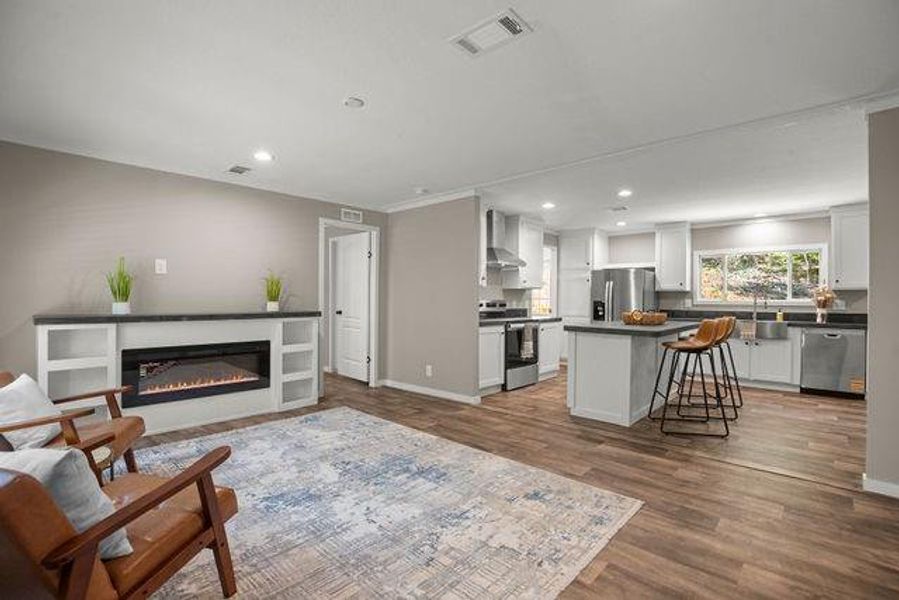 Furnished interior view inside a new home in , Clarkesville (Image 6).