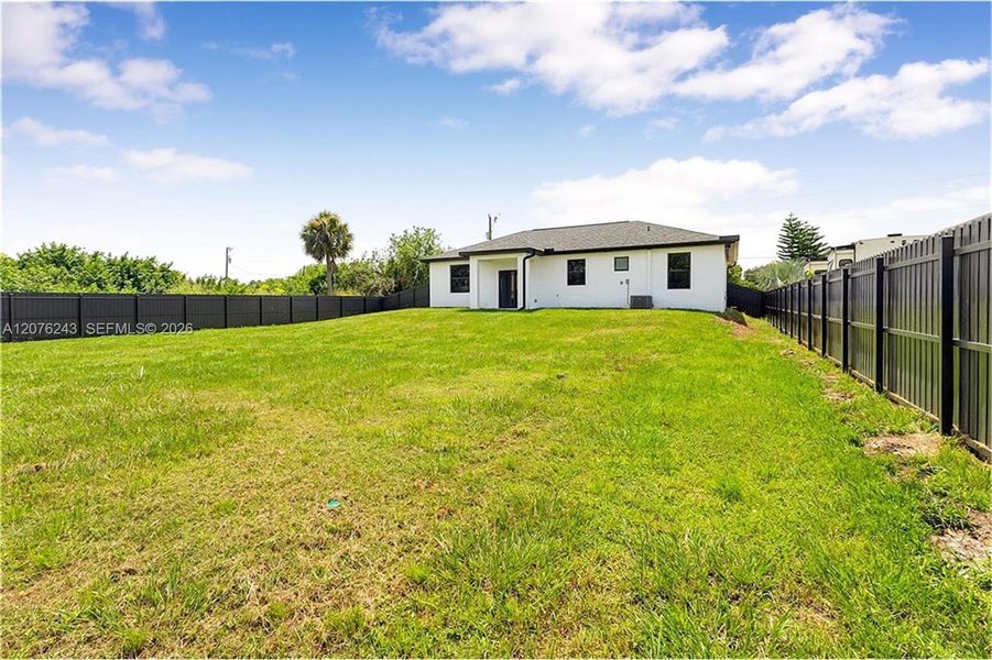Exterior details and patio area of a home in , Lehigh Acres (Image 22).