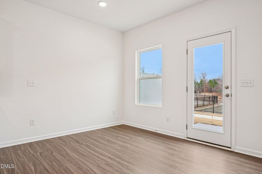 6-web-or-mls-Mirth Ct-S0701-006