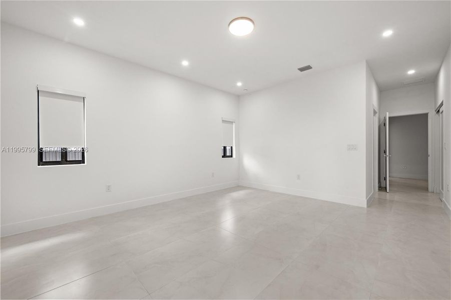 Spacious, unfurnished interior of a new home in , West Park (Image 20).
