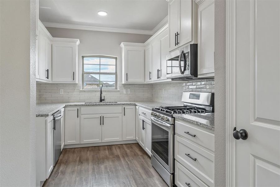 Furnished interior view inside a new home in , Lindale (Image 5).
