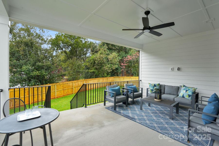 Community amenities in , Charlotte (Image 33).