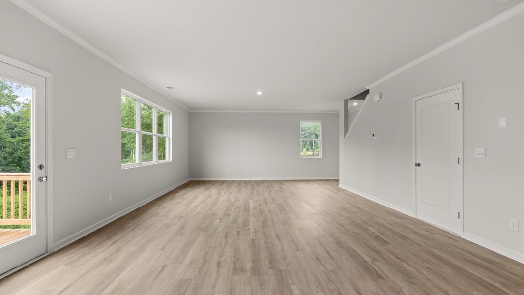Representative unfurnished interior of a home built from the Green by D.R. Horton in Aurora Creek, Dallas (Image 17).
