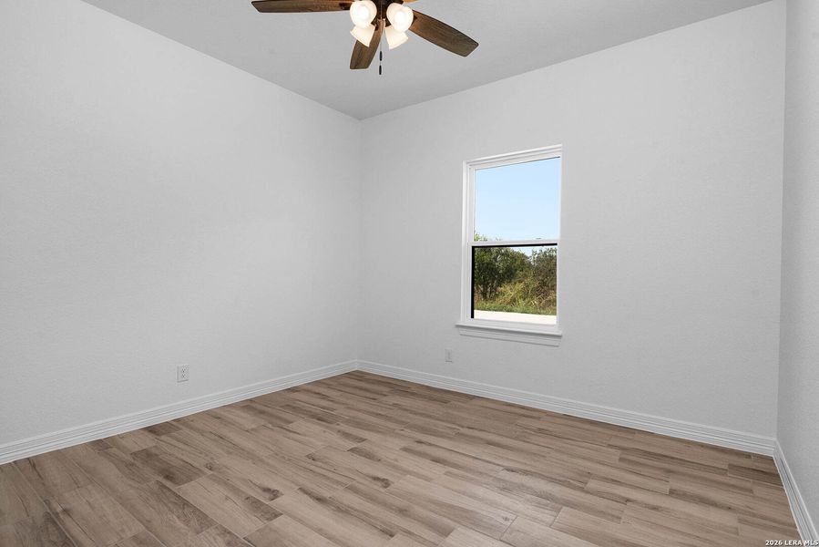 Spacious, unfurnished interior of a new home in , Marion (Image 10).