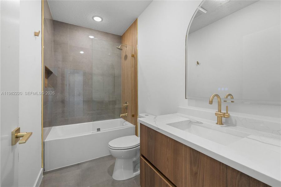 Furnished interior view inside a new home in , Palm Bay (Image 15).