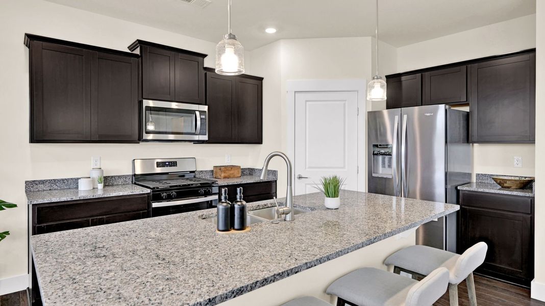 Representative furnished interior of a home built from the Darwin by D.R. Horton in Harbor Crest, Ooltewah (Image 10).