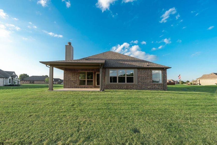 Exterior details and patio area of a home in , Lowry Crossing (Image 19).