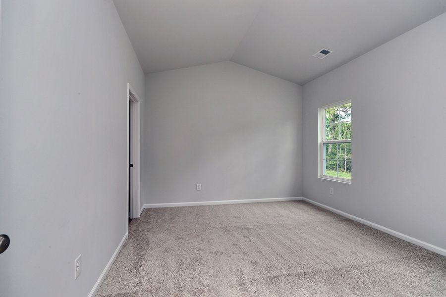 Spacious, unfurnished interior of a new home in Hainer Place, Conway (Image 21).