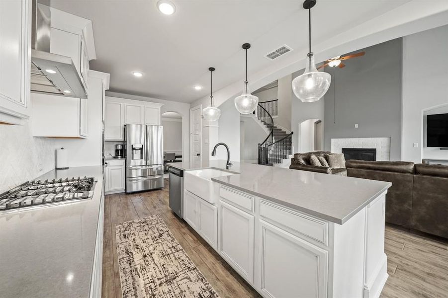 Image 9 of a home in Summit at Lake Travis.