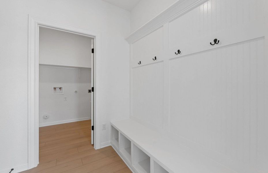 Furnished interior view inside a new home in Horizon Lake, Leander (Image 13). Furnished interior view inside a new home in Horizon Lake, Leander (Image 13).