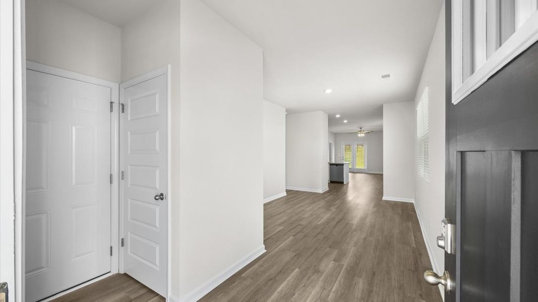 Spacious, unfurnished interior of a new home in Captain's Corner, Grovetown (Image 11). Spacious, unfurnished interior of a new home in Captain's Corner, Grovetown (Image 11).